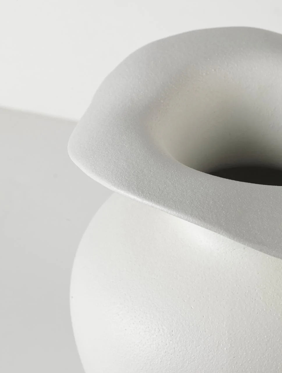 BROSTE Copenhagen Vase Florentina - Small - Off-White - July
