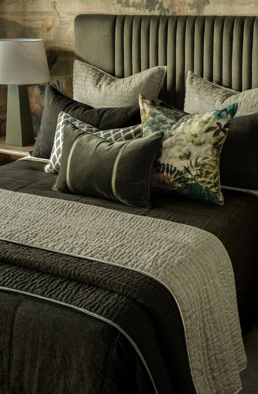 Appetto Midnight Moss Coverlet