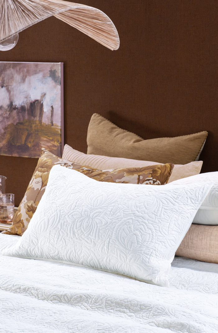 Fleur de l'Eau White Bedspread