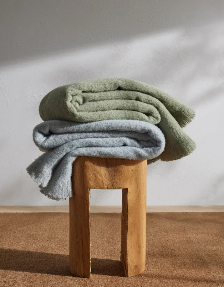 Weave Hyde Throw 130 x 200cm