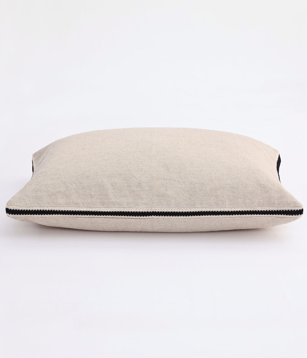 Linea Cushion Natural