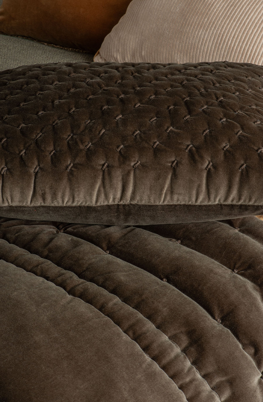 Mica Cocoa Comforter