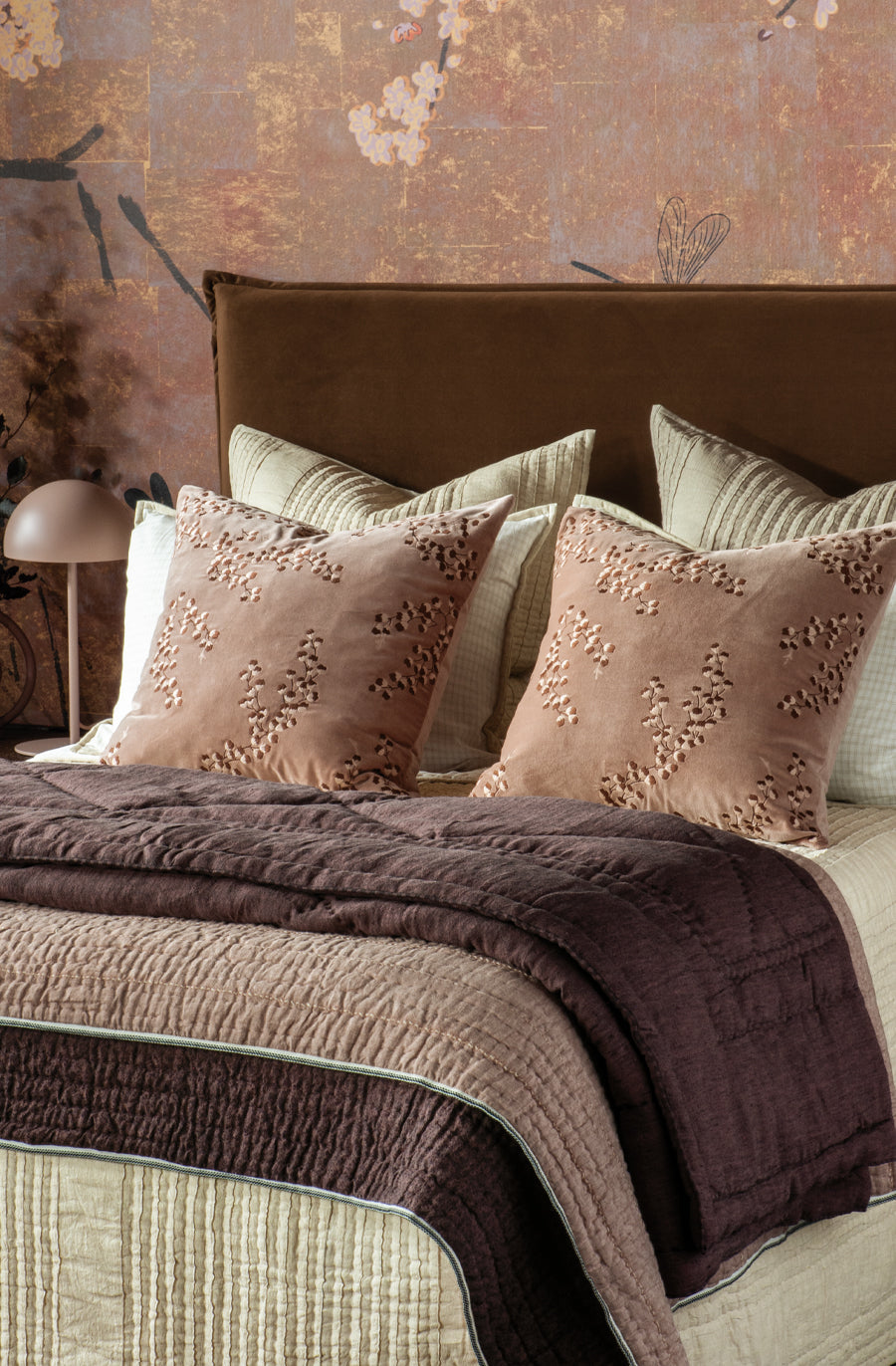 Puritsu Sand Bedspread