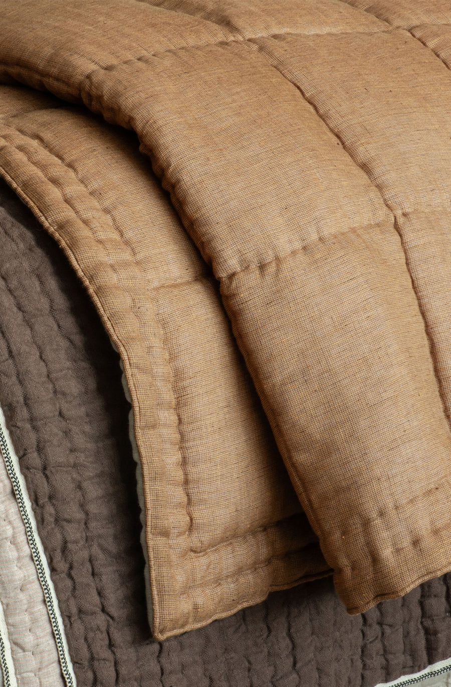 Yosumi Nutmeg Comforter