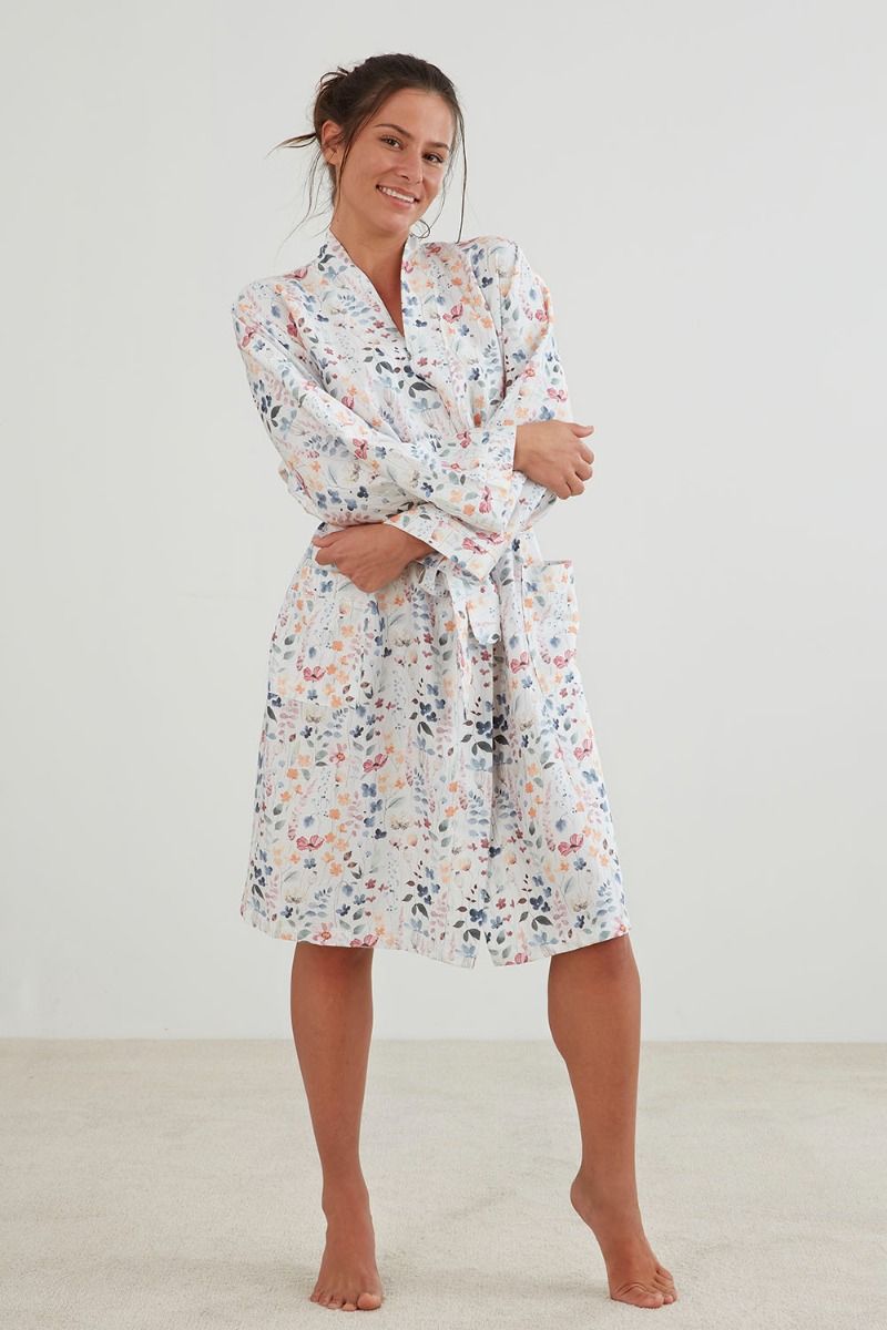 Annie Robe