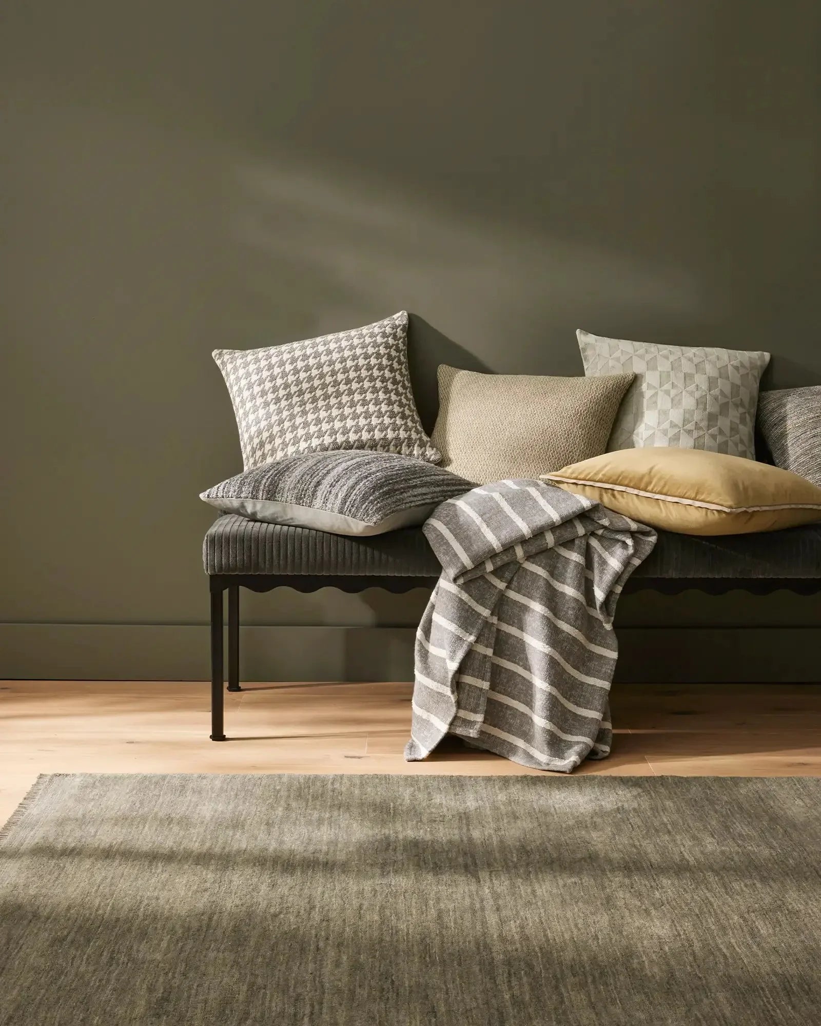Weave Piazza Mineral Throw