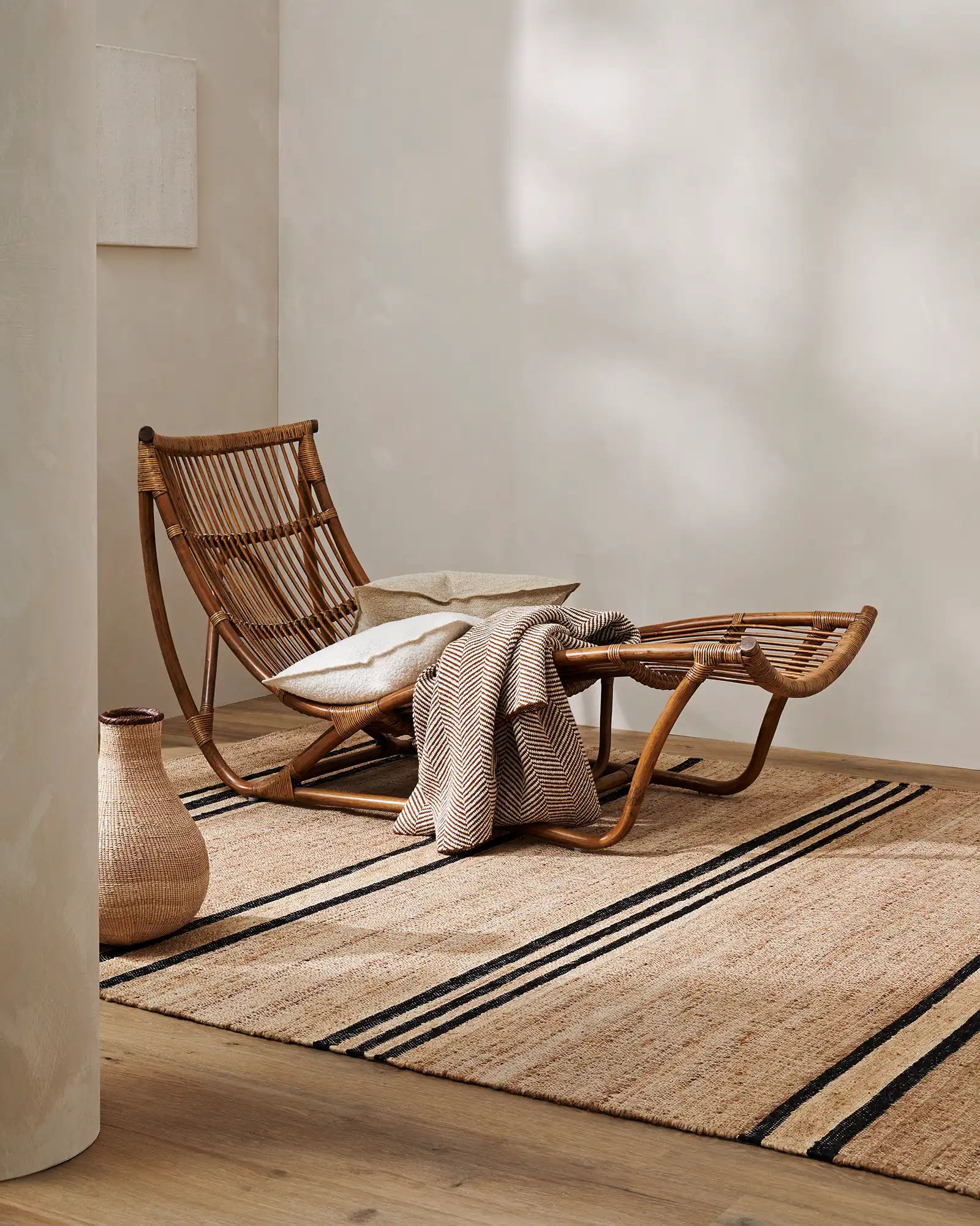 Weave Home Umbra Natural Jute Area Rug