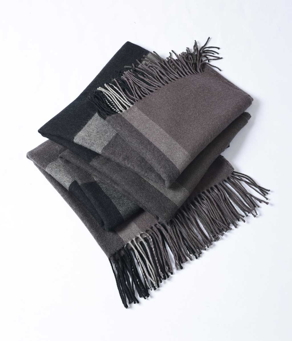 Lodge Lambswool Throw Schist