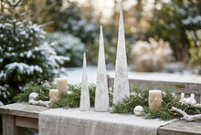 Elegant Leaf Cone Set Of 3 – White/Silver