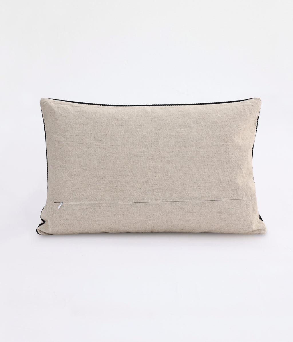 Linea Cushion Natural