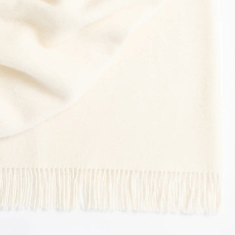 Weave Nevis Throw Range