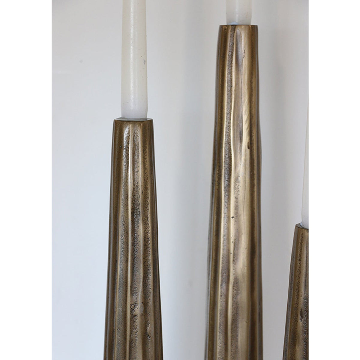 Sculpted Ribbed Candlesticks Set of 3 in Antique Brass