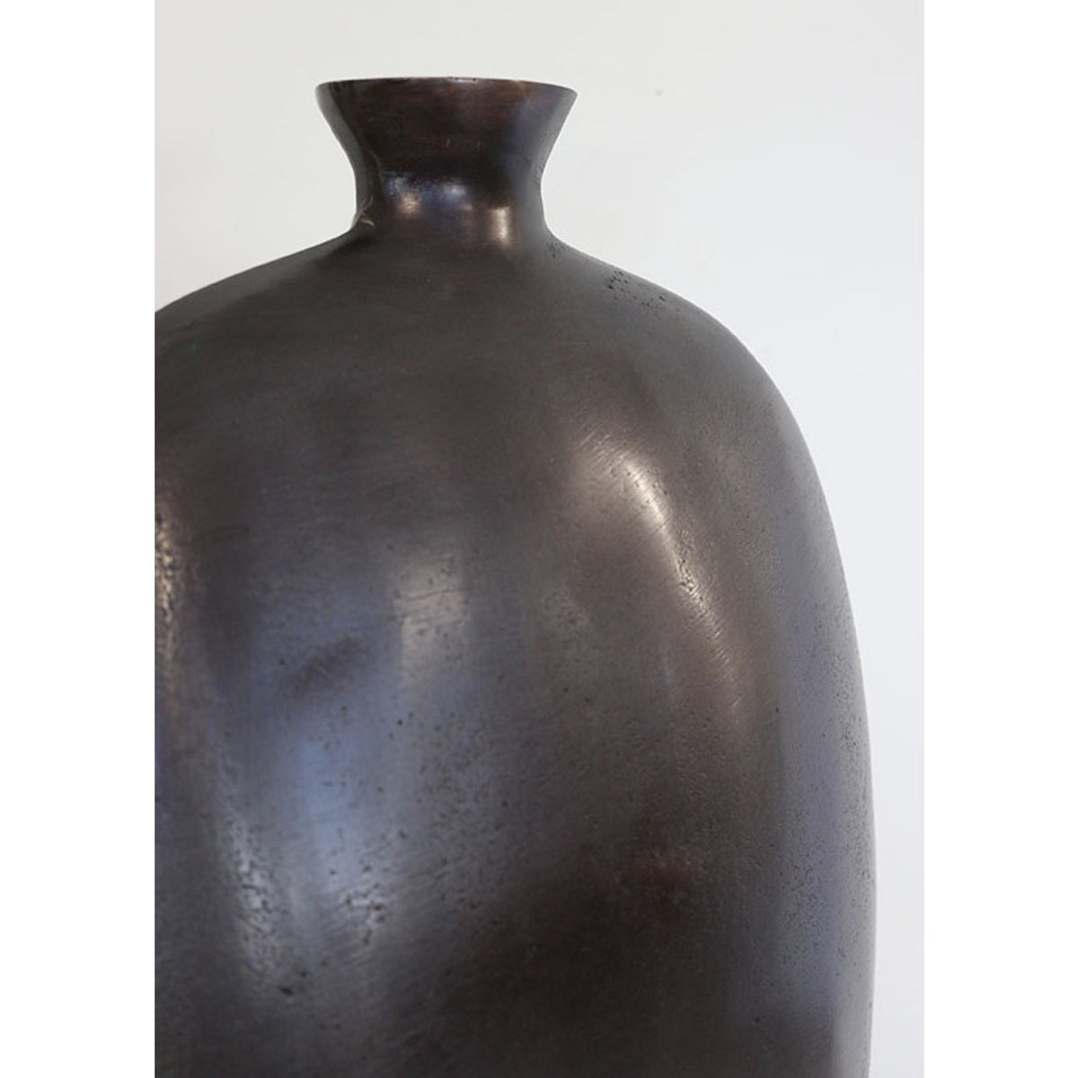 Casablanca Large Urn Vase in Bronze Finish