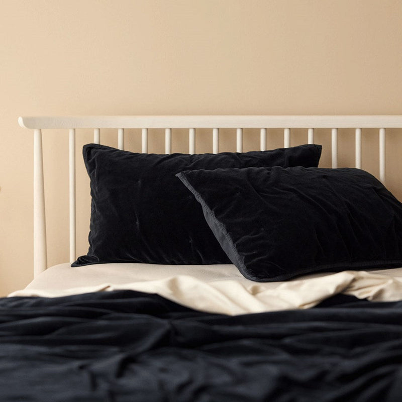 Venus Cotton Velvet Quilted Pillowcase - Nero